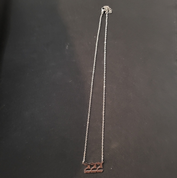 222 Angle number necklace - Picture 2 of 2